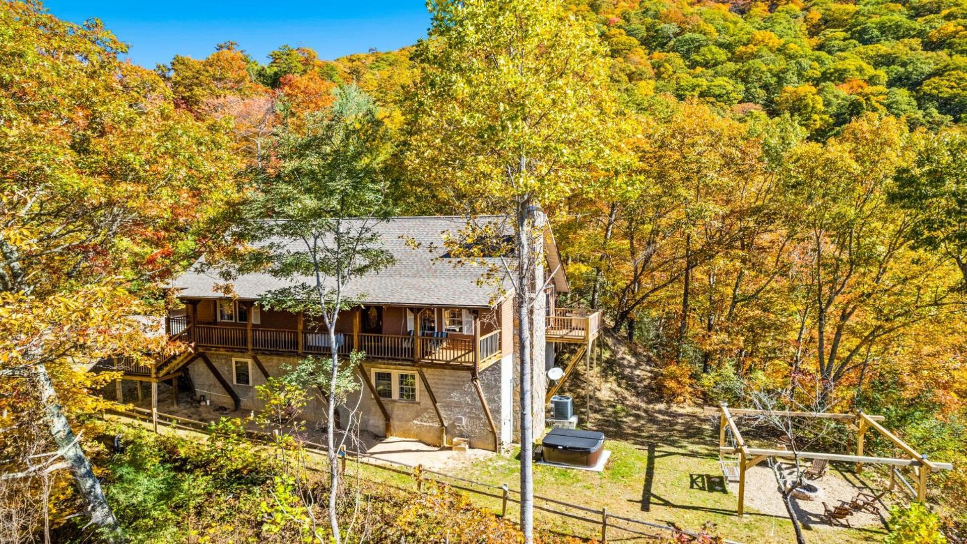 Maggie Valley Cabin With Beautiful Mountain Views, Hottub, Pet Friendly, Gameroom, Fireplace Ngoại thất bức ảnh