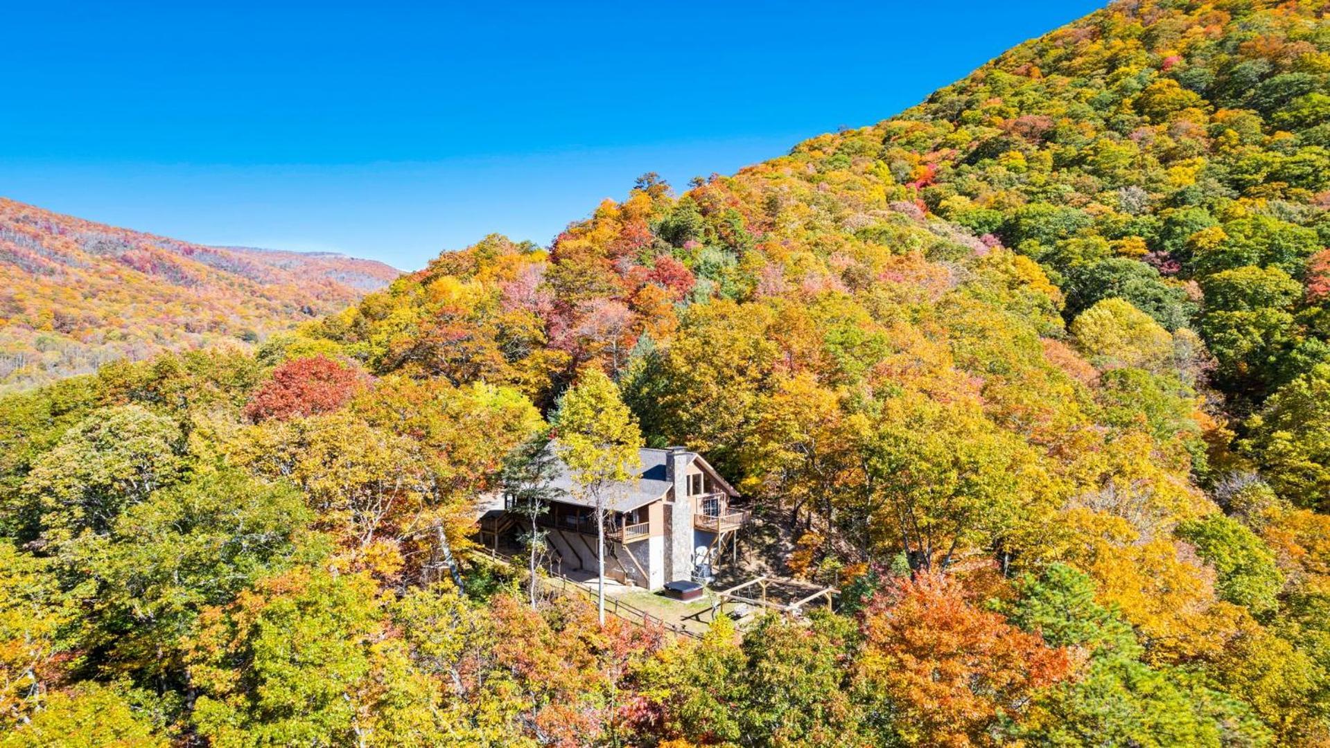 Maggie Valley Cabin With Beautiful Mountain Views, Hottub, Pet Friendly, Gameroom, Fireplace Ngoại thất bức ảnh